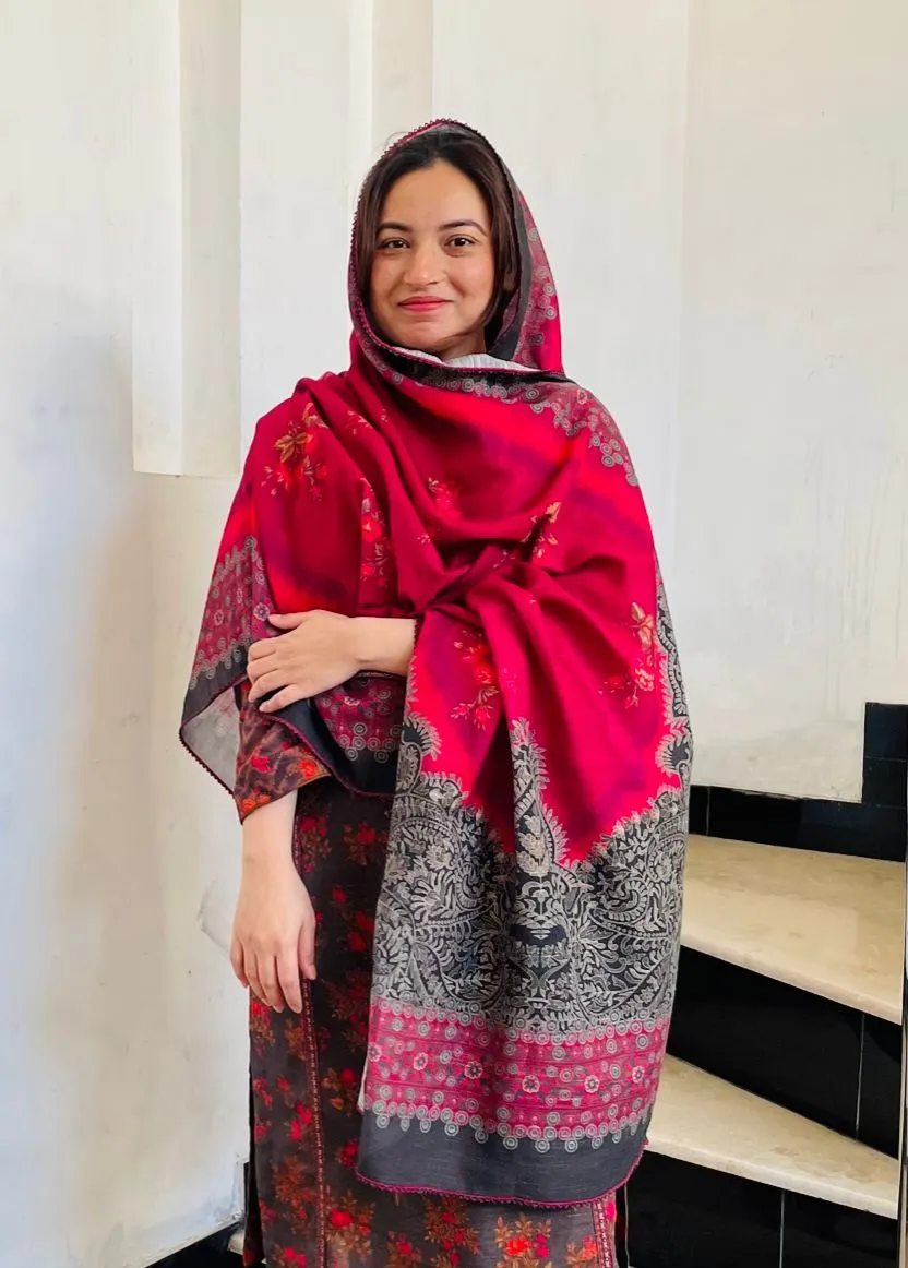 Komal sana